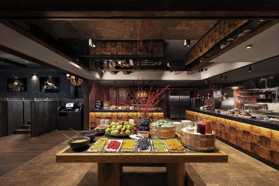 Daily buffet breakfast for a fee