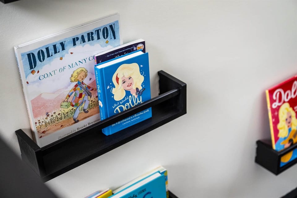 Children and adults alike will find something to enjoy in the treehouse nook