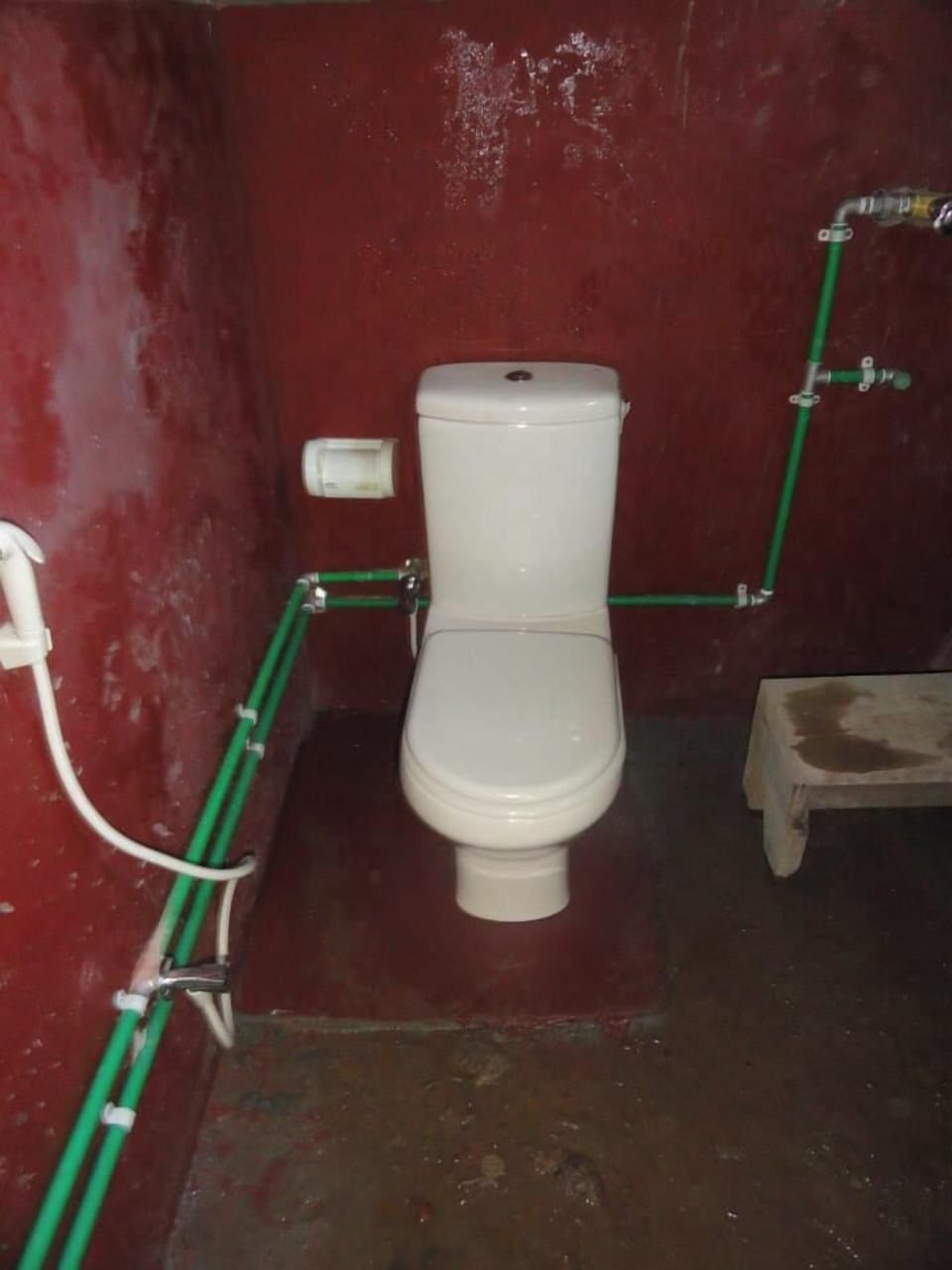 Standard Room | Bathroom | Free toiletries, towels, soap, shampoo