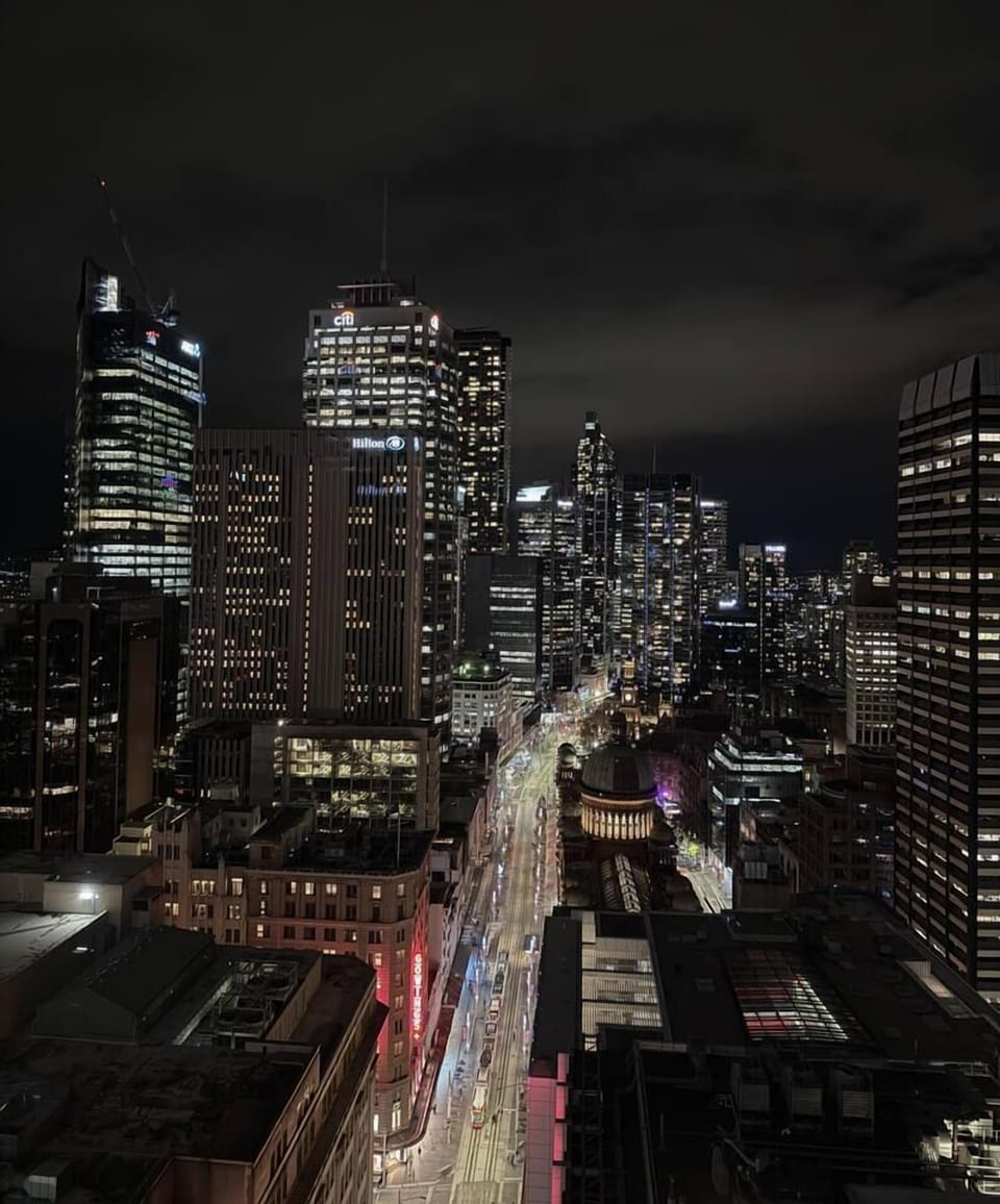 Breath-taking Sydney skyline views by night