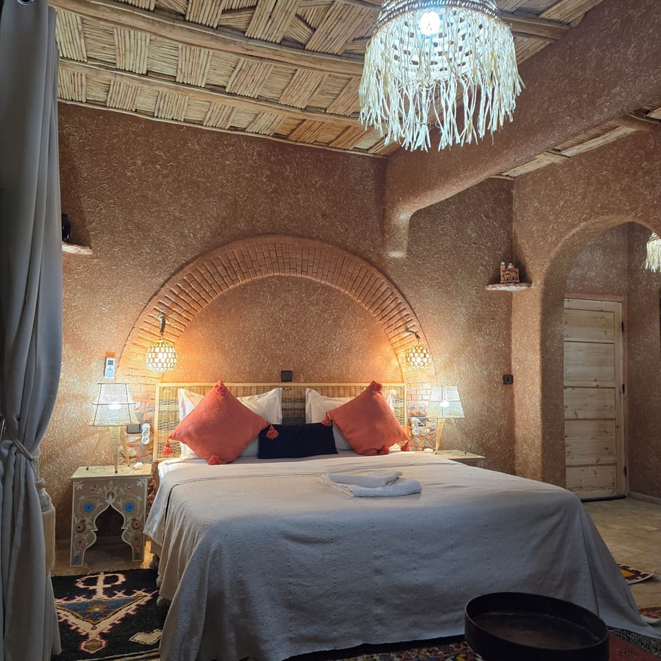Executive Room (Iguig) | Premium bedding, soundproofing, free cribs/infant beds, rollaway beds