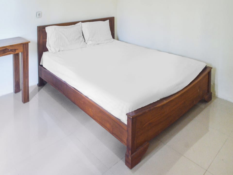 Standard Double Room | WiFi (free), bed sheets