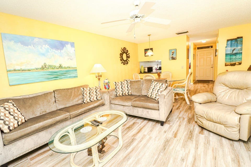St. Augustine Beach Rentals Living Room