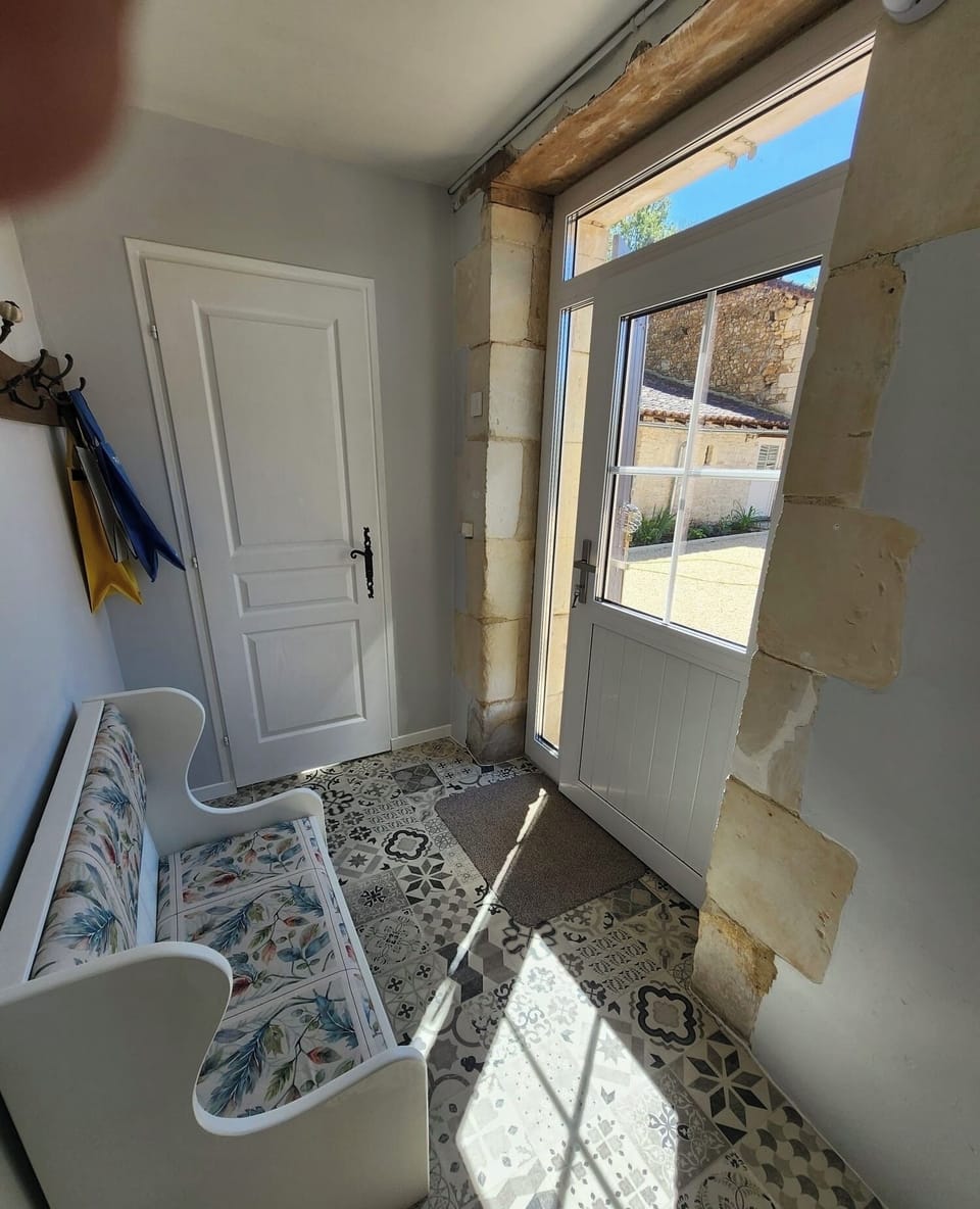 Entrance porch