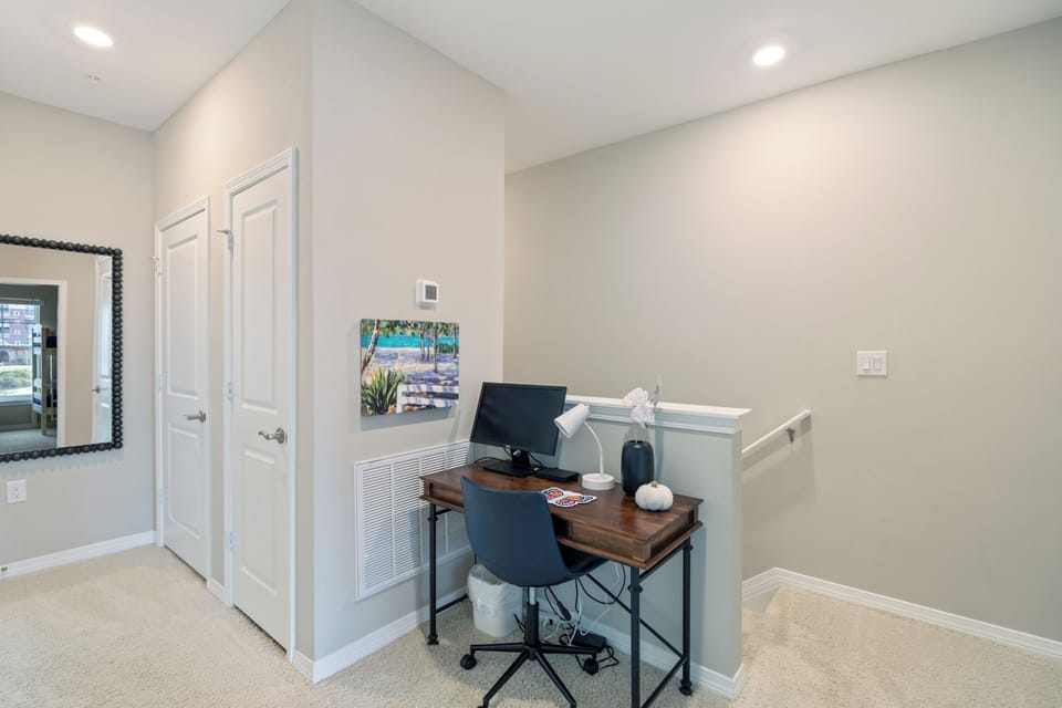 Beautiful Moments - 14237 Beach Heather Drive at Lost Key - Business Nook on landing.
