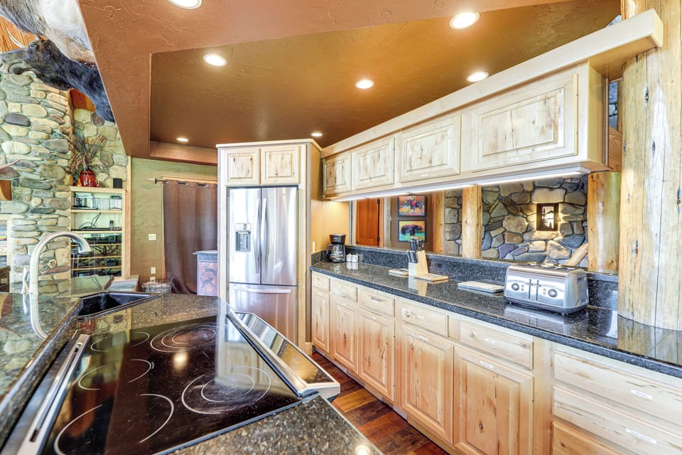 House (4 Bedrooms) | Interior