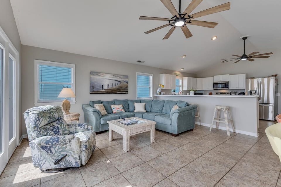 Grannys Place-Living Room