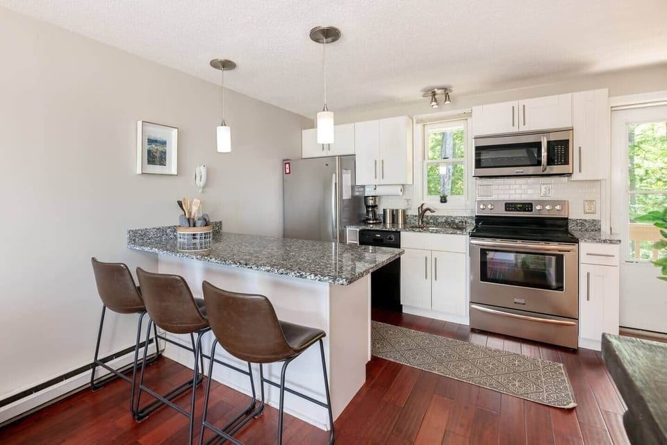 Full Kitchen for extended stays