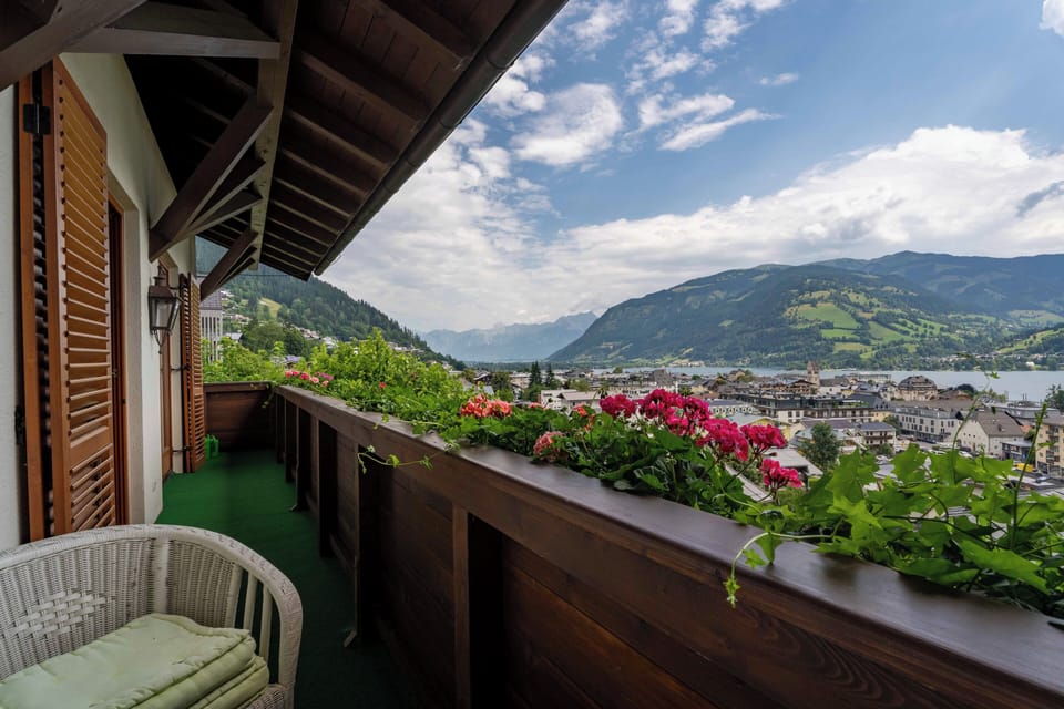 Comfort House, Lake View | Lake view