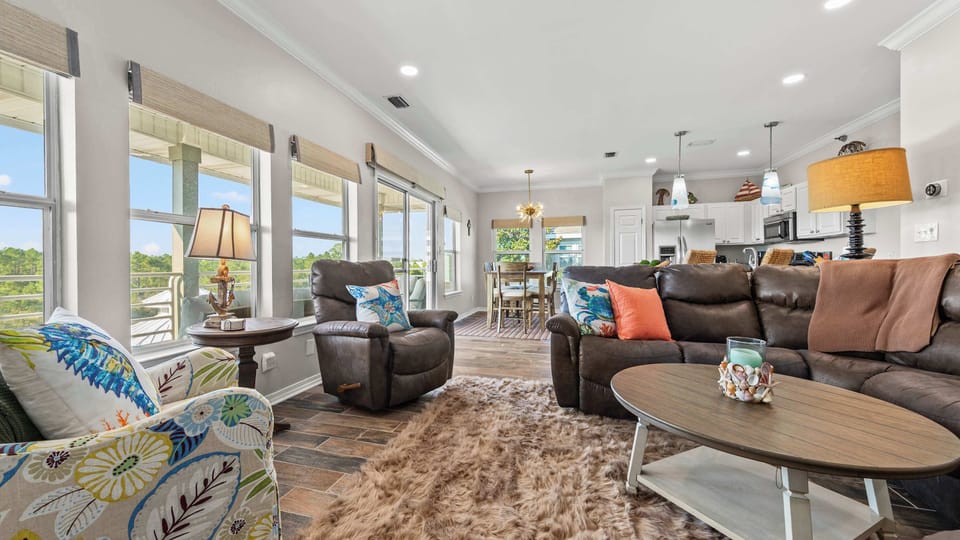 Condo, Multiple Beds, Balcony (Romar Lakes C305) | Living area | 42-inch flat-screen TV with digital channels