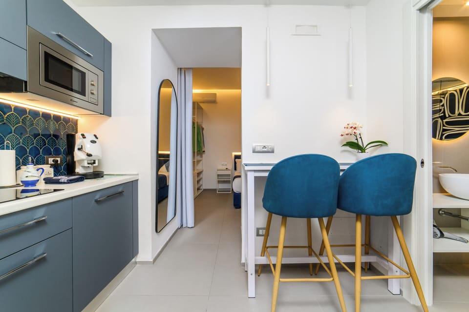 Exclusive Apartment, Garden View | Living area