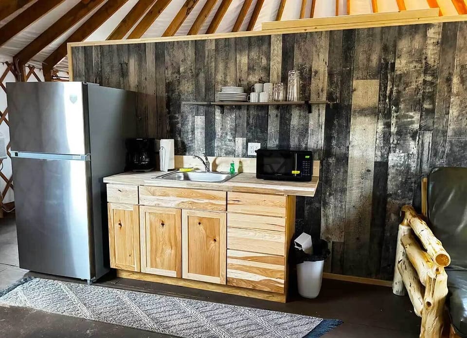 Glamping Yurt | Private kitchen | Coffee/tea maker, highchair