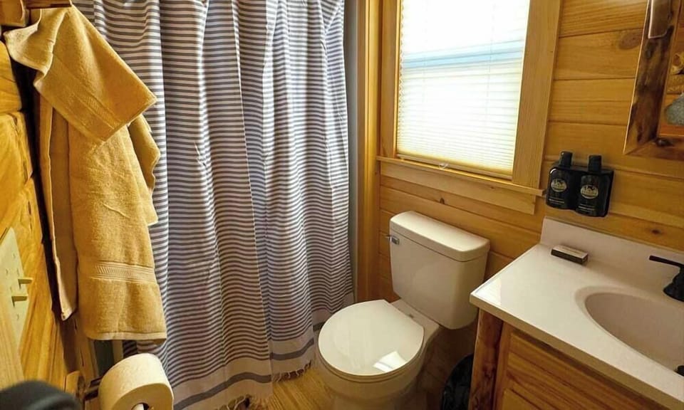 Log Cabin Tiny Home | Bathroom