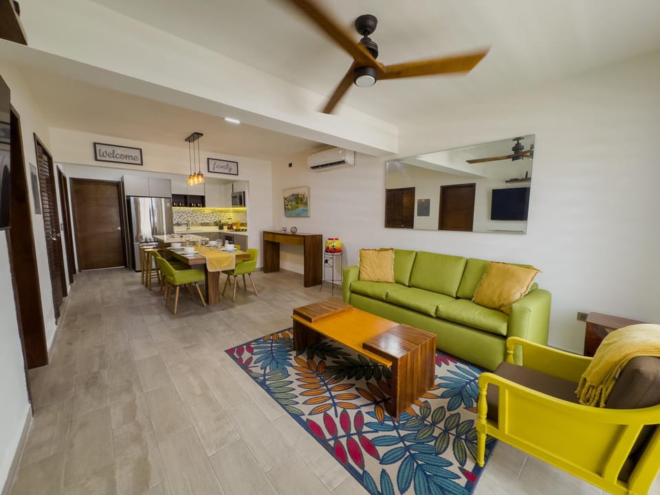Living, dinning and kitchen areas