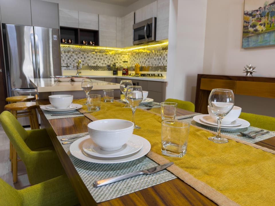 Dining set up
