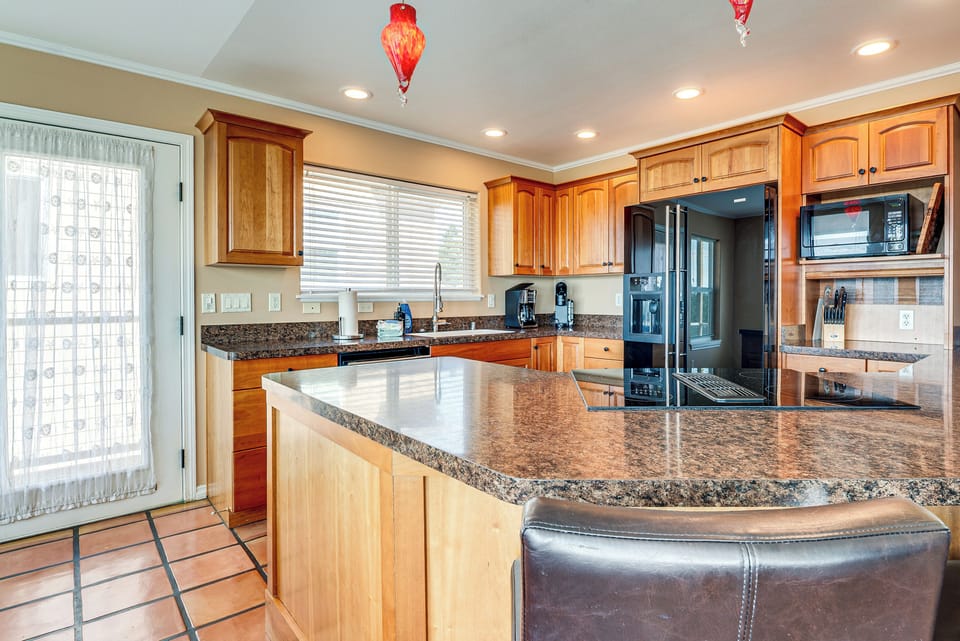 Kitchen | 2nd Floor