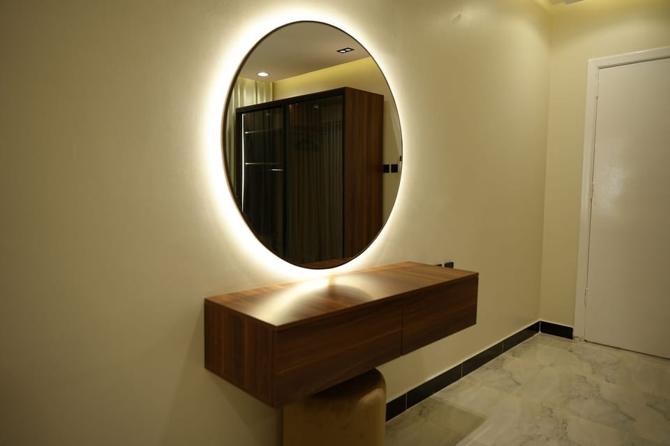 Luxury Apartment, 1 King Bed, Housekeeping, Garden View | Blackout drapes, iron/ironing board, free WiFi