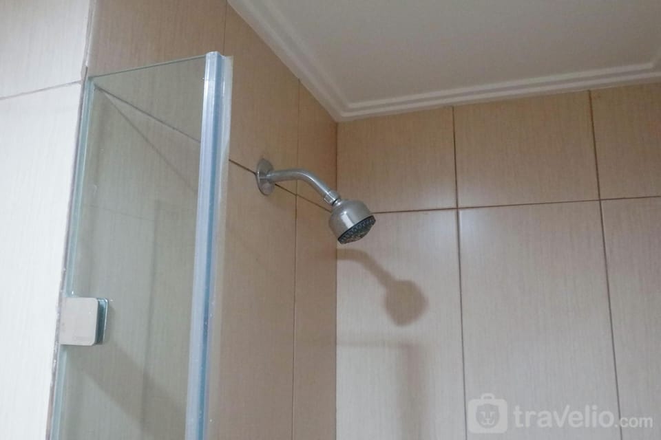Standard Apartment | Bathroom