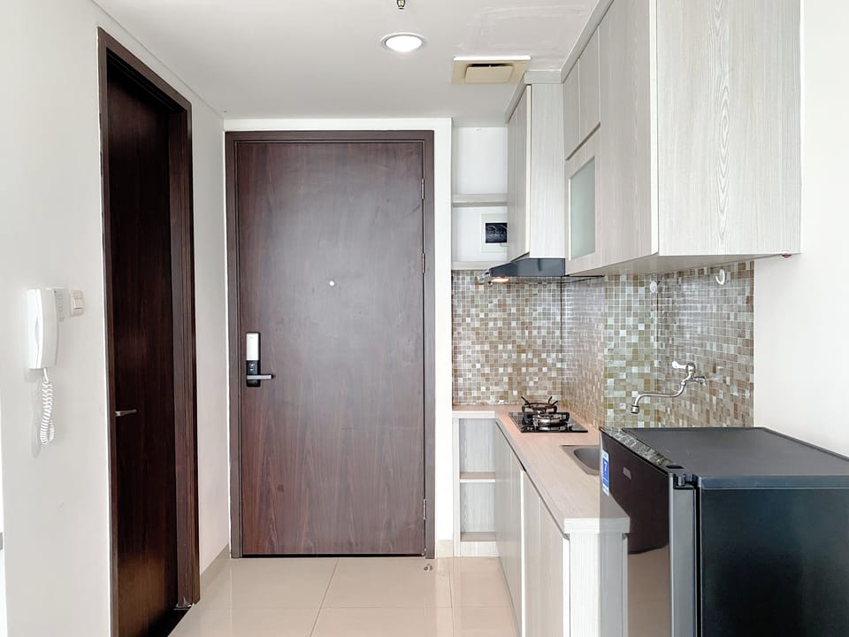 Standard Apartment | Private kitchen | Cookware/dishes/utensils