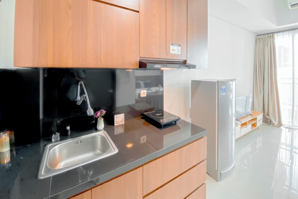 Standard Apartment | Private kitchen | Cookware/dishes/utensils