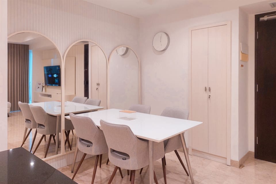 Standard Apartment | In-room dining