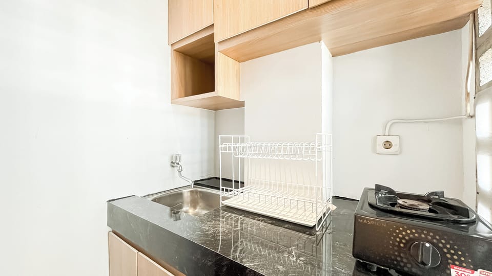 Standard Apartment | Private kitchen | Cookware/dishes/utensils