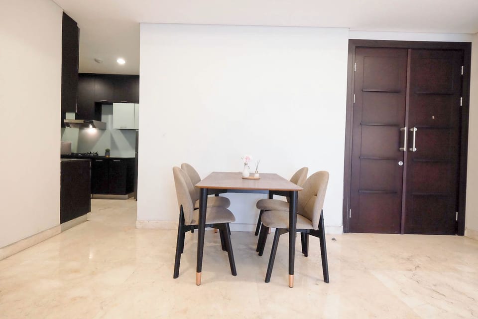 Standard Apartment | In-room dining