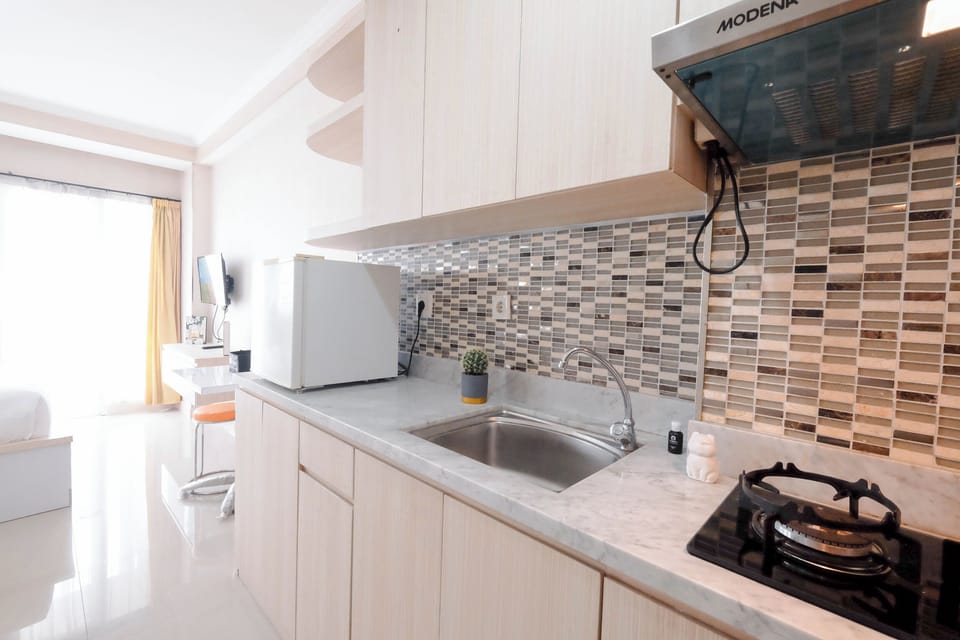 Standard Apartment | Private kitchen | Cookware/dishes/utensils