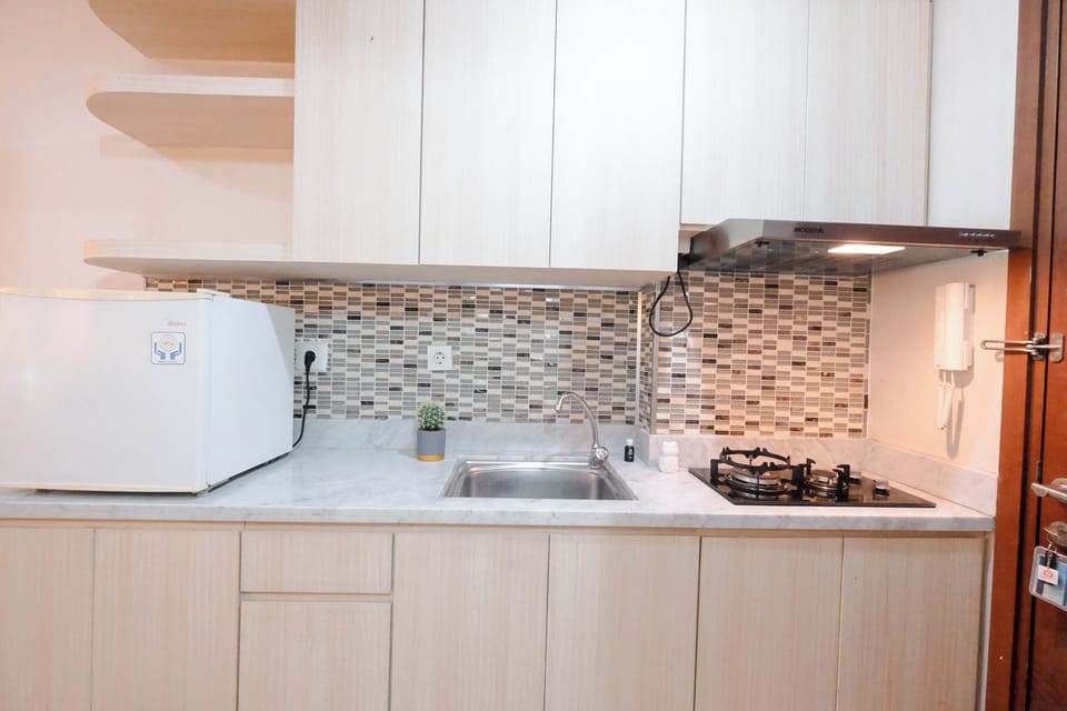 Standard Apartment | Private kitchen | Cookware/dishes/utensils