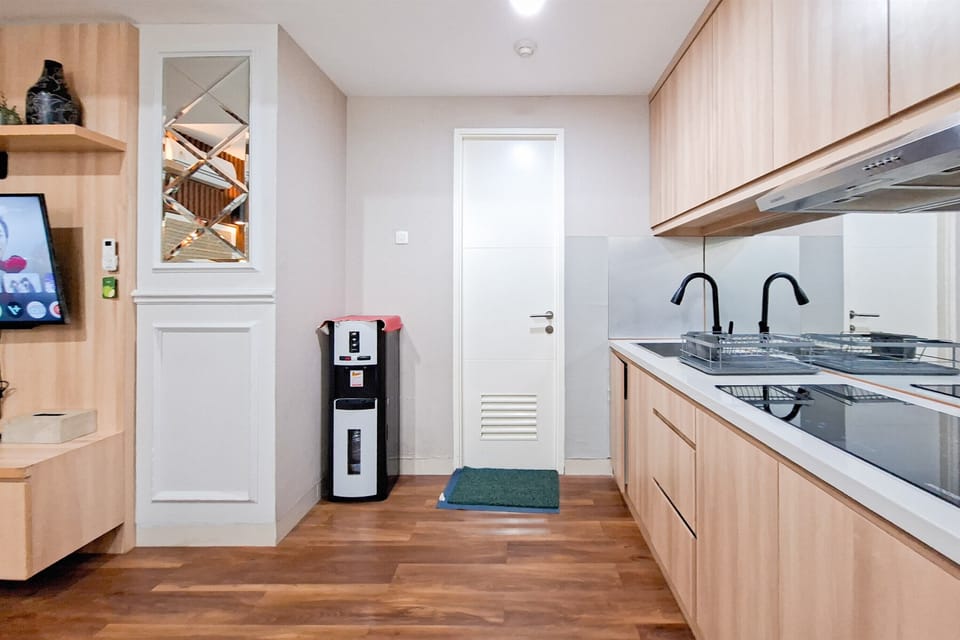 Standard Apartment | Private kitchen | Cookware/dishes/utensils