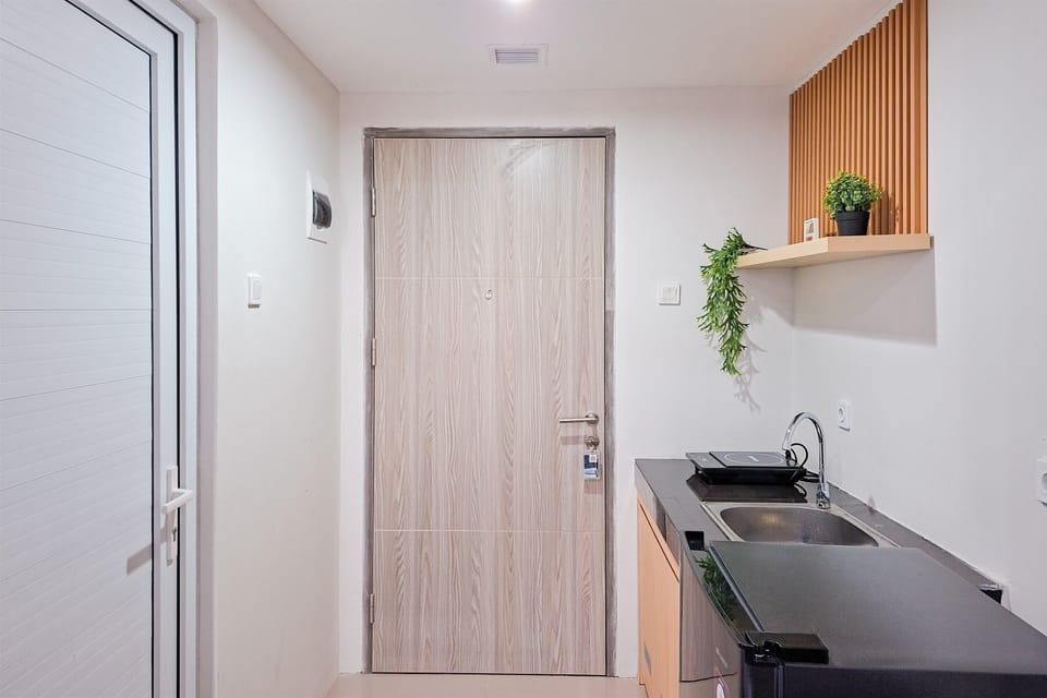 Standard Apartment | Private kitchen | Cookware/dishes/utensils