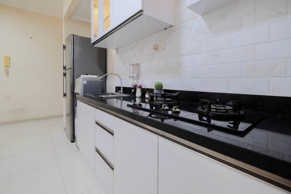 Standard Apartment | Private kitchen | Cookware/dishes/utensils