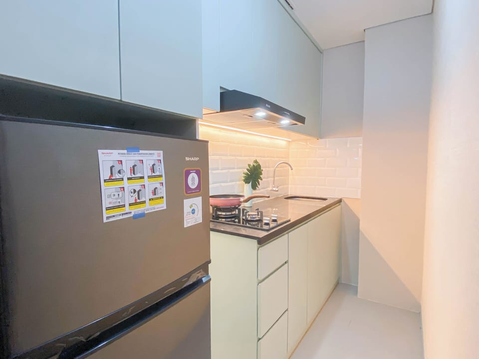 Standard Apartment | Private kitchen | Cookware/dishes/utensils