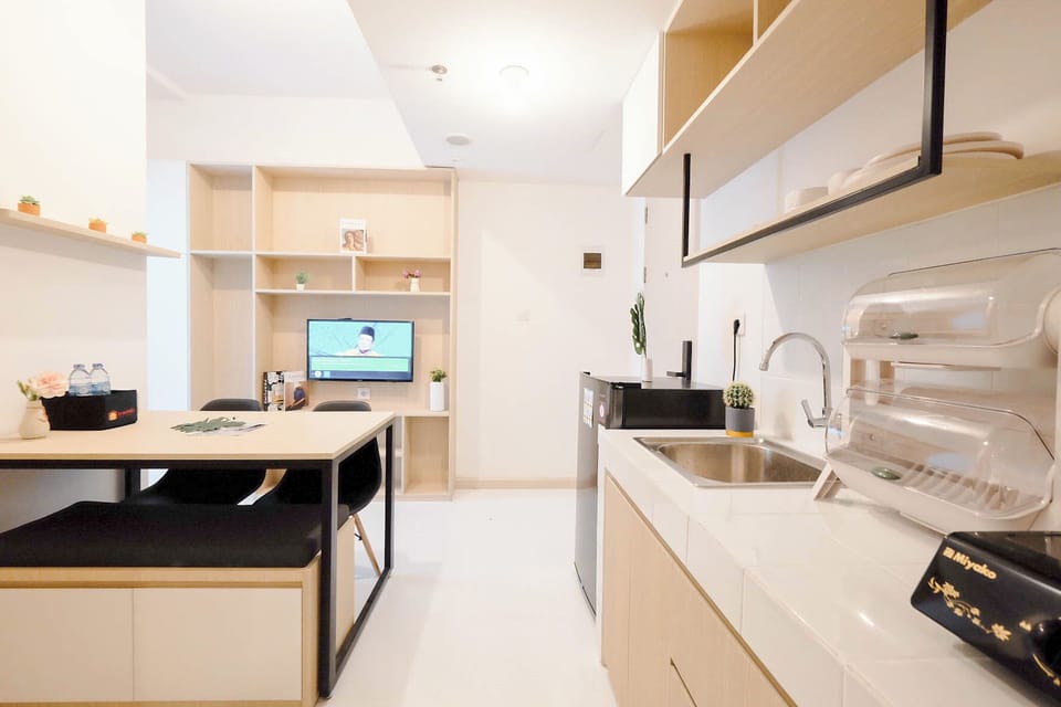 Standard Apartment | Private kitchen | Cookware/dishes/utensils