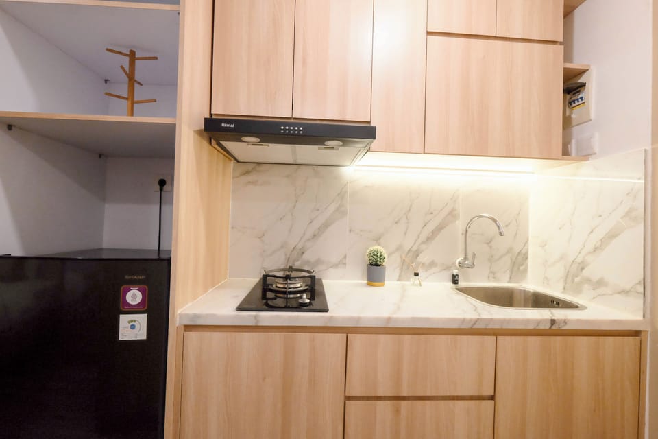 Standard Apartment | Private kitchen | Cookware/dishes/utensils