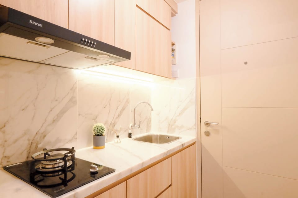 Standard Apartment | Private kitchen | Cookware/dishes/utensils