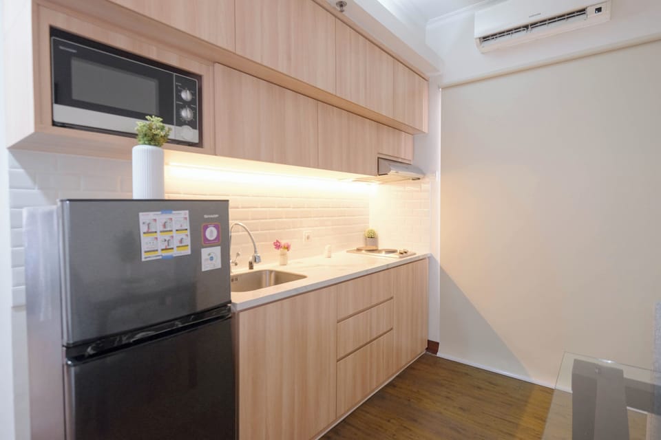 Deluxe Apartment | Private kitchen | Cookware/dishes/utensils