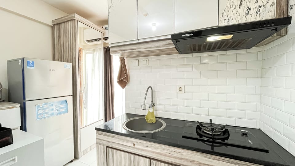 Deluxe Apartment | Private kitchen | Cookware/dishes/utensils