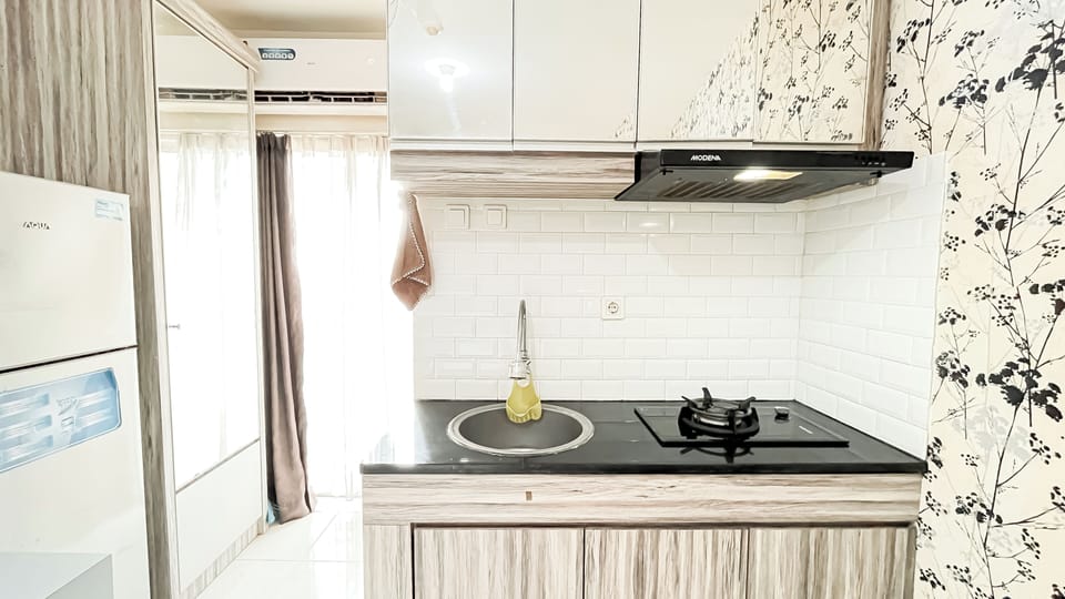 Deluxe Apartment | Private kitchen | Cookware/dishes/utensils