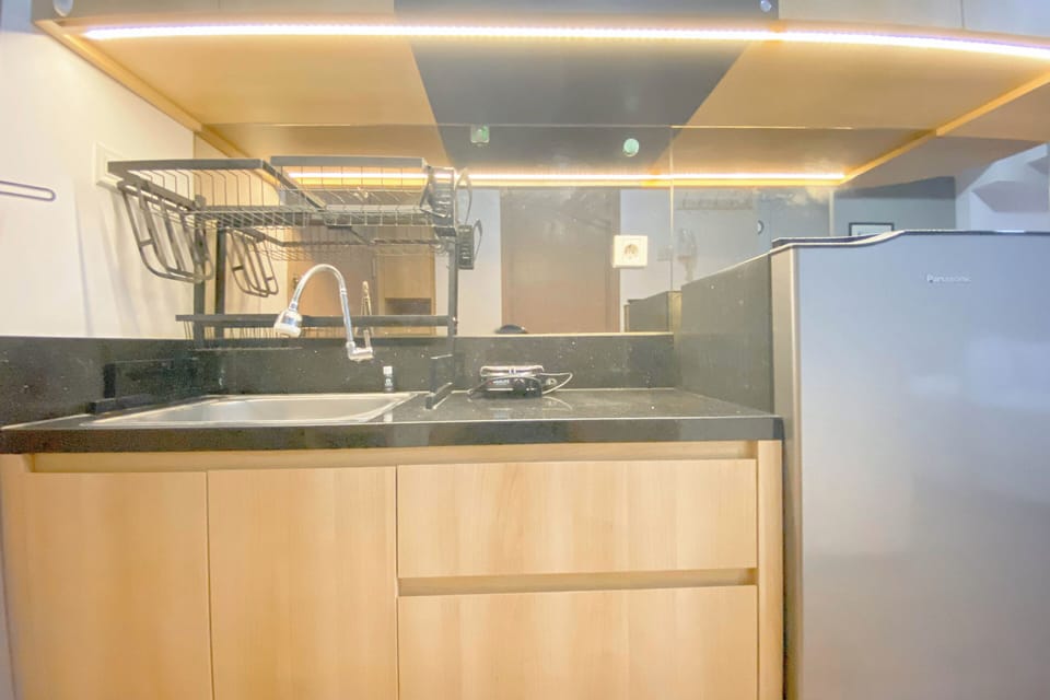 Deluxe Apartment | Private kitchen | Cookware/dishes/utensils