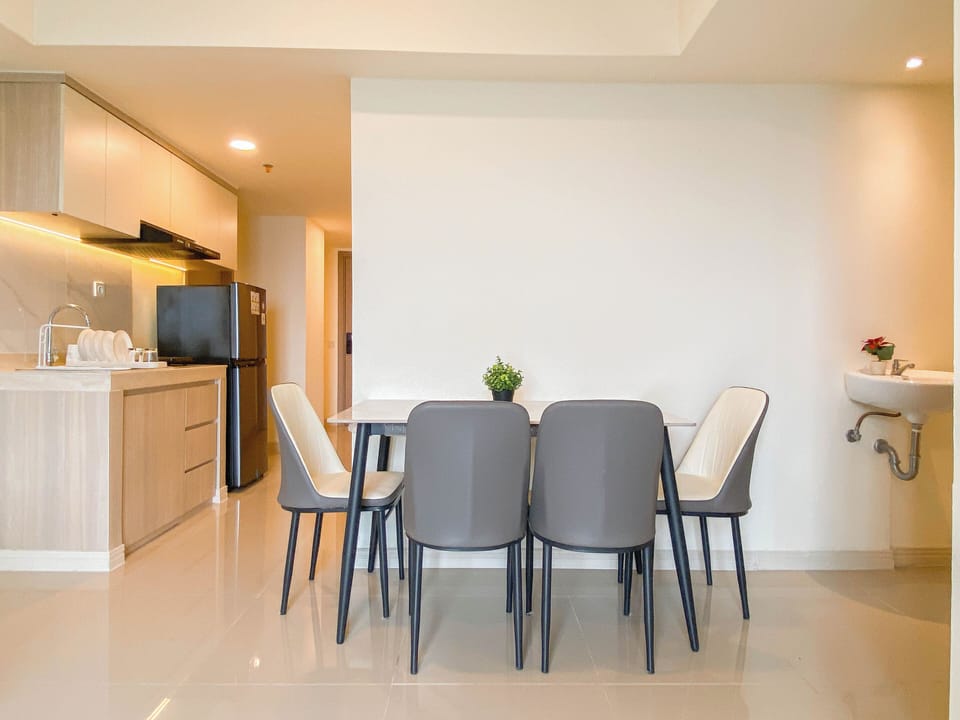 Deluxe Apartment | In-room dining