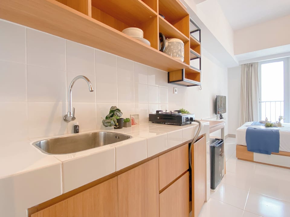 Deluxe Apartment | Private kitchen | Cookware/dishes/utensils
