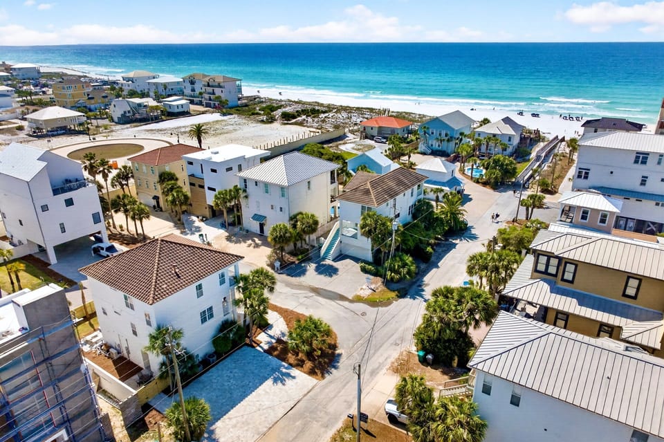 Beach Bliss – 40 yards to the Gulf! Spacious 7BR Miramar Beach home sleeps 21 with king suites, bunk rooms, game room, PRIVATE HEATED POOL & HOT TUB. Steps to sugar-white sand, minutes to Destin & 30A—perfect for families & groups!