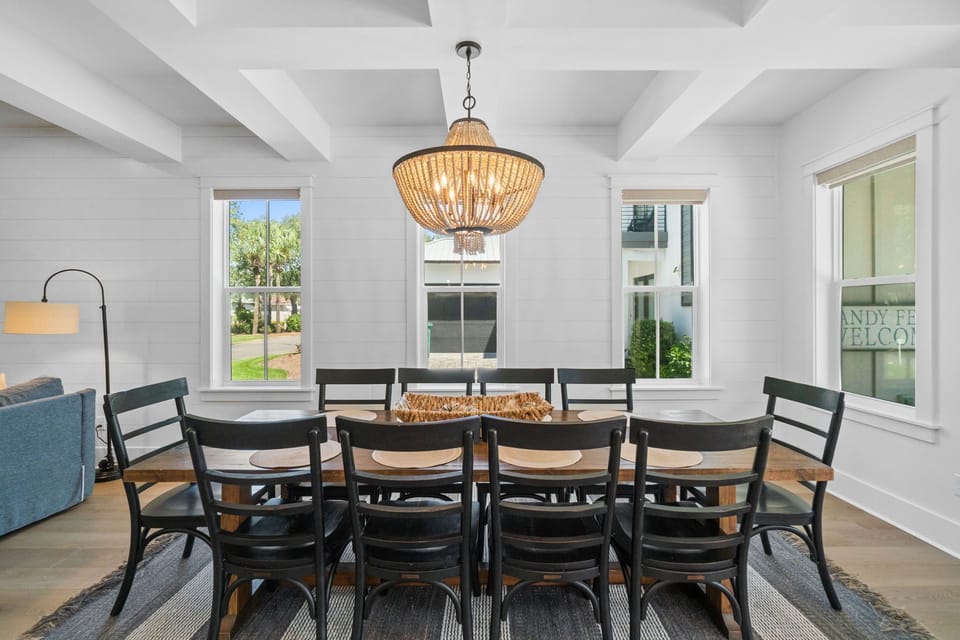 Dining Area - Seating for 10