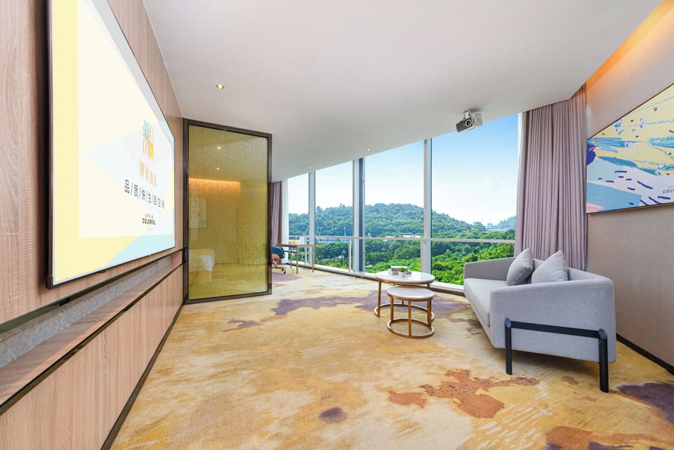 Family Suite, City View | Desk, laptop workspace, blackout drapes, soundproofing