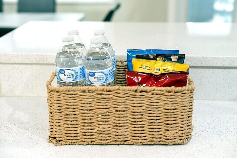 Food and Drinks Complimentary