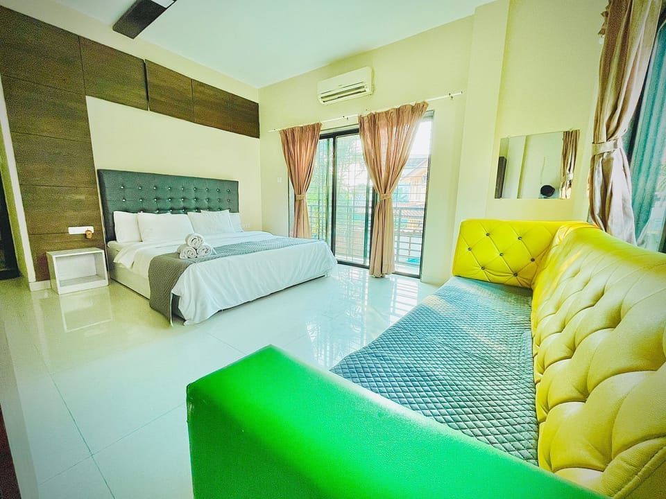 Villa | Rollaway beds, free WiFi, bed sheets