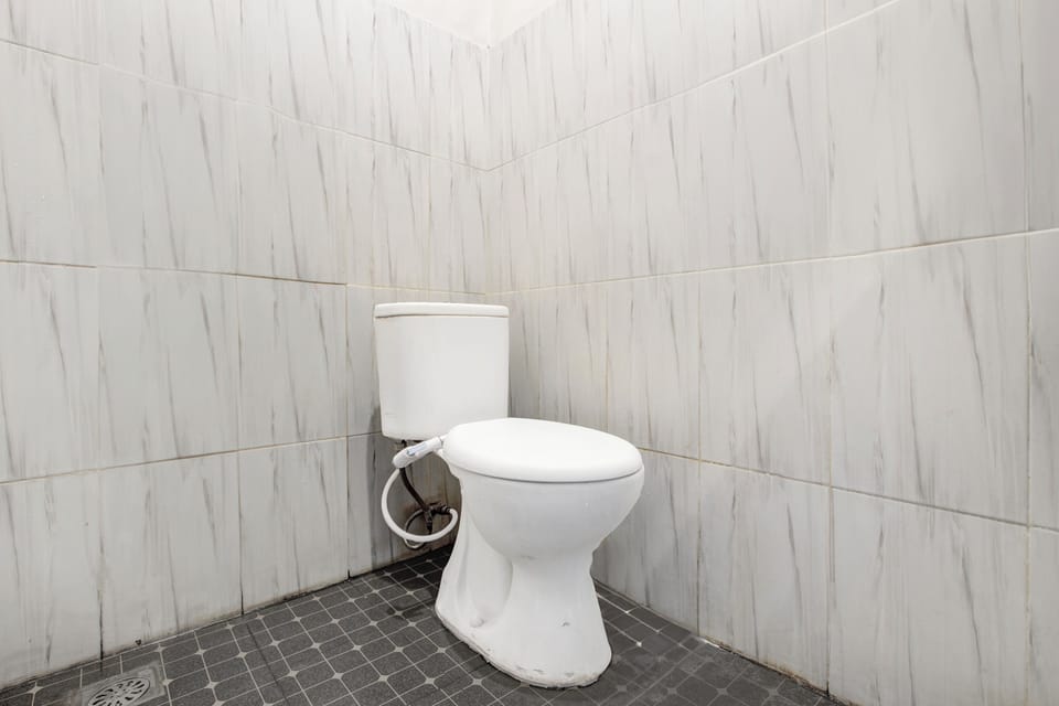 Standard Double Room | Bathroom | Towels