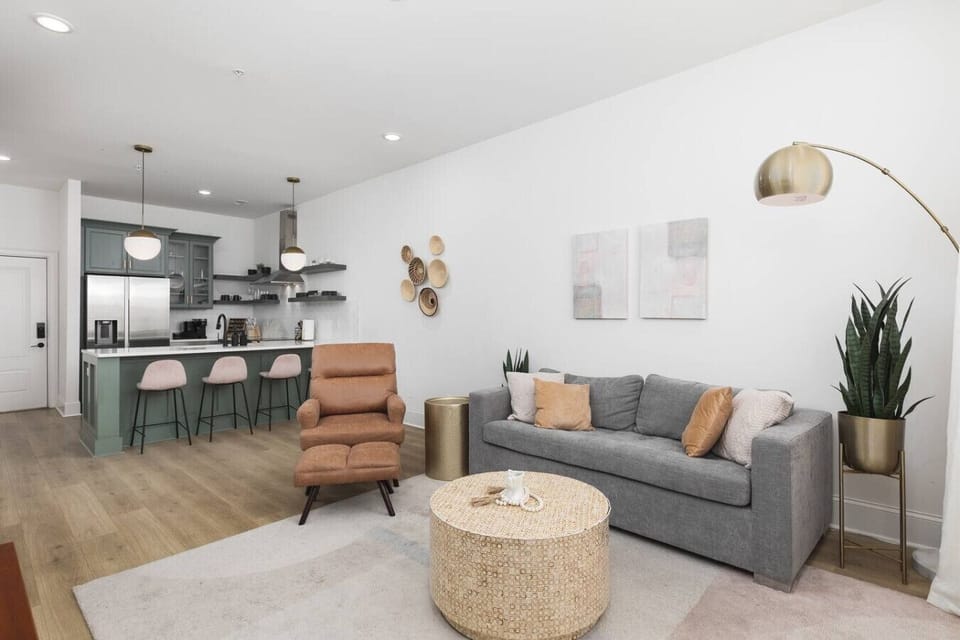 Condo 2 - Spacious, thoughtfully decorated & furnished condo with an open floor plan and fully-stocked kitchen.