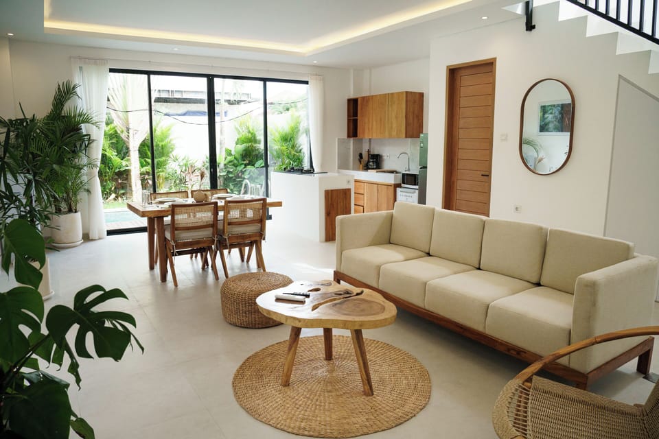 Deluxe Villa, Pool View | Living area | Smart TV